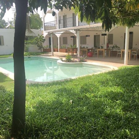 Отель Le Hbr De Saly Экстерьер фото