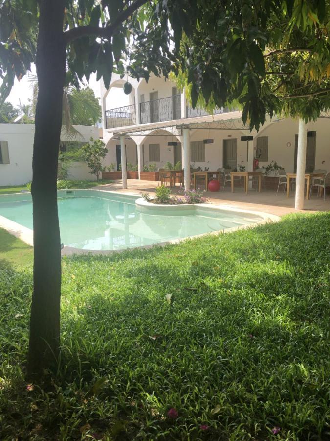 Отель Le Hbr De Saly Экстерьер фото